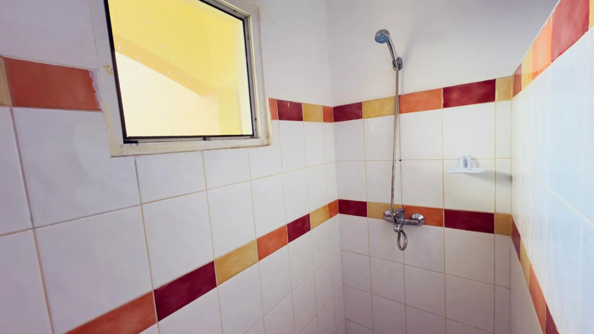 Las Ballenas Beachfront Apartments 라스테레나스 0*,