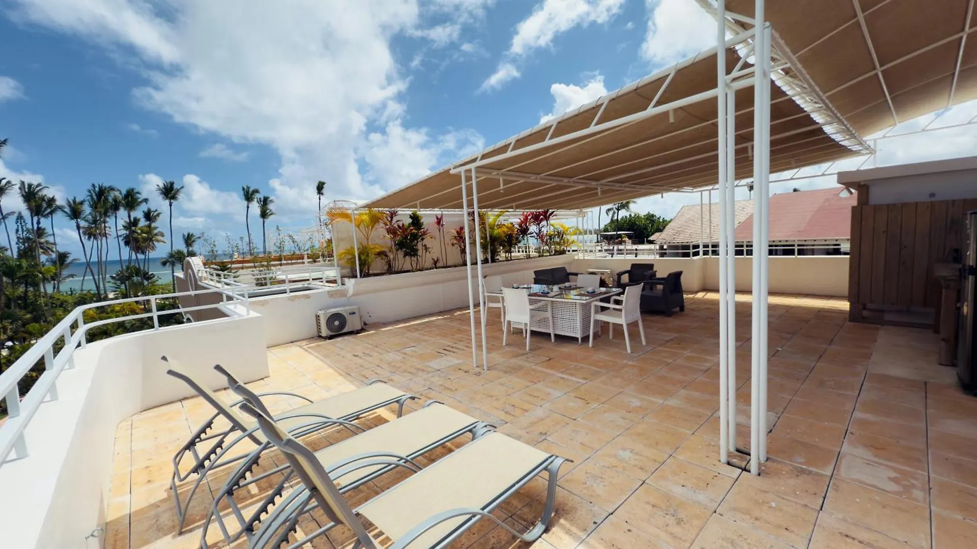 Las Ballenas Beachfront Apartments Las Terrenas