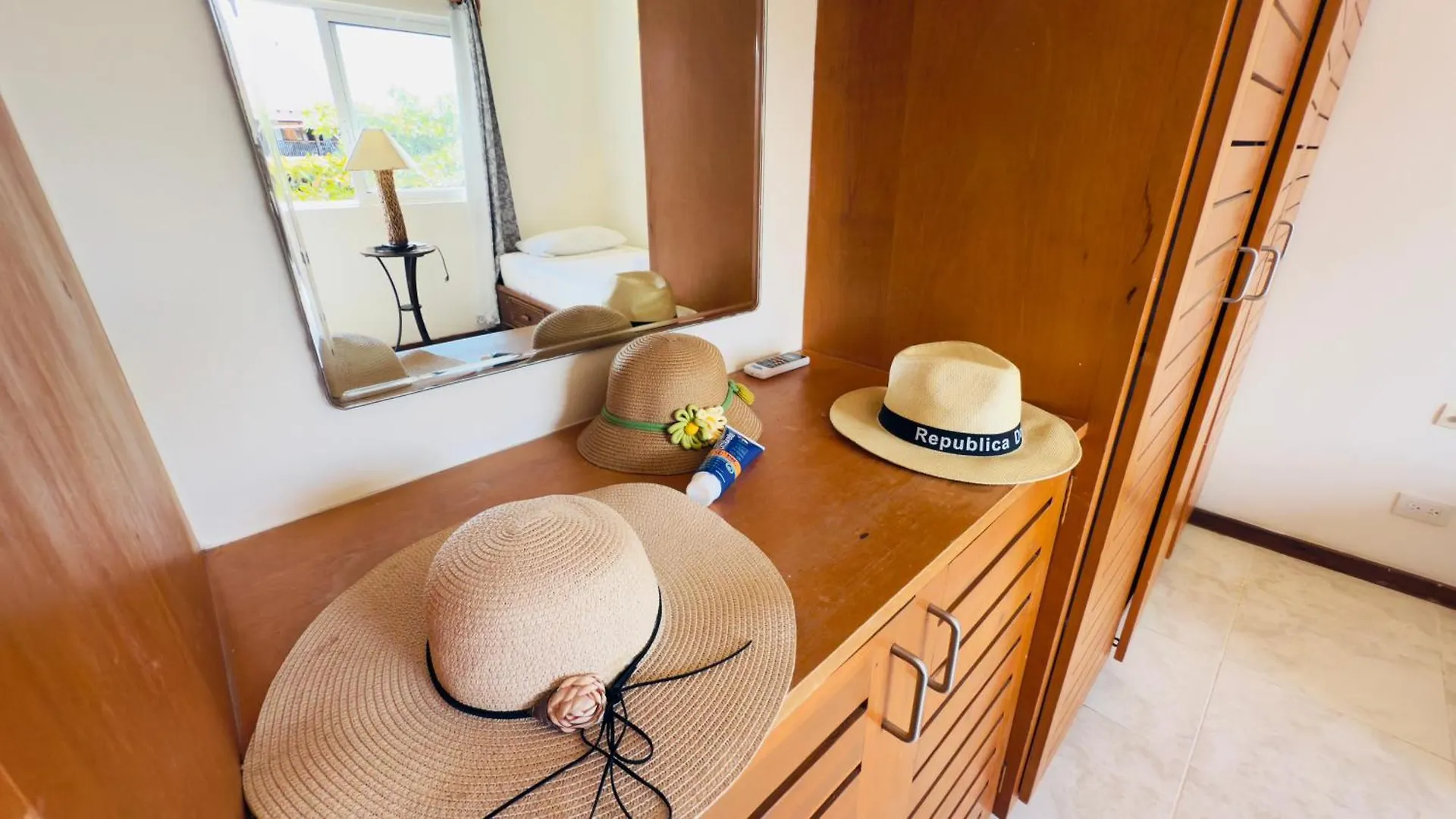 Las Ballenas Beachfront Apartments Las Terrenas