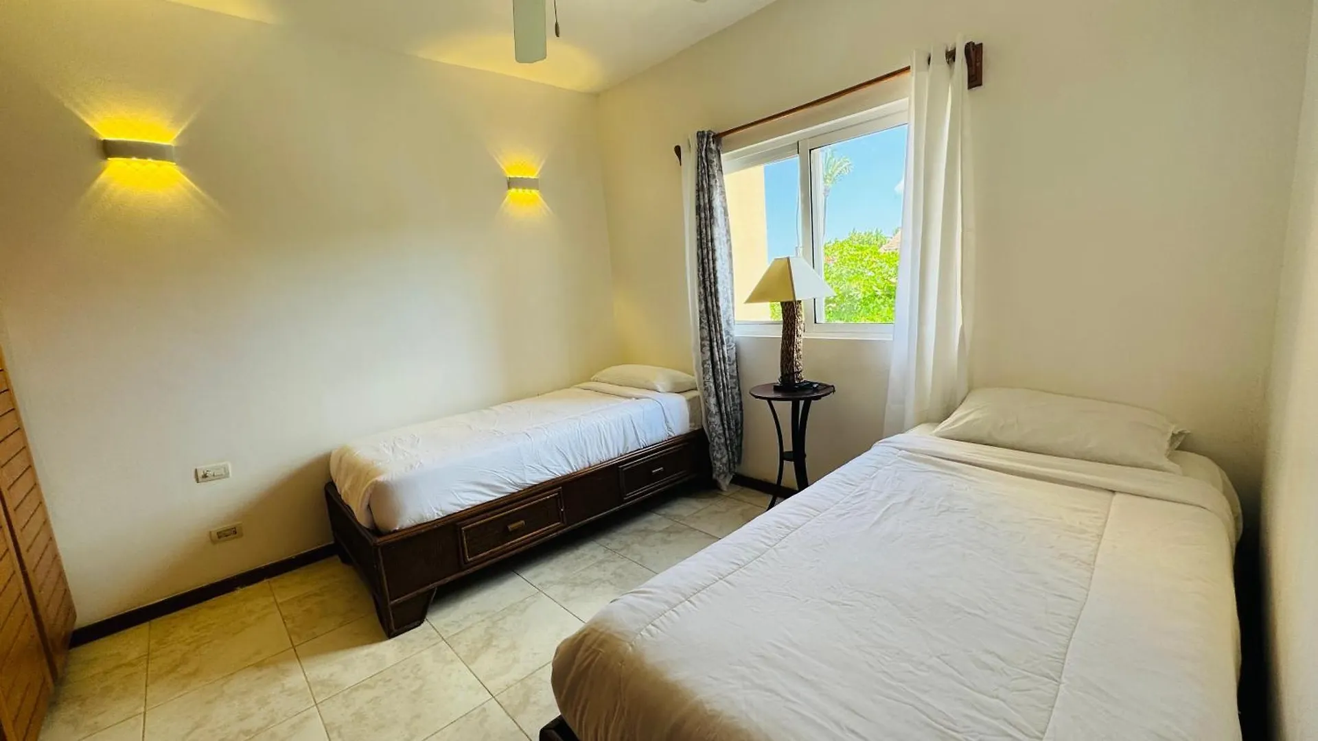 Las Ballenas Beachfront Apartments Las Terrenas