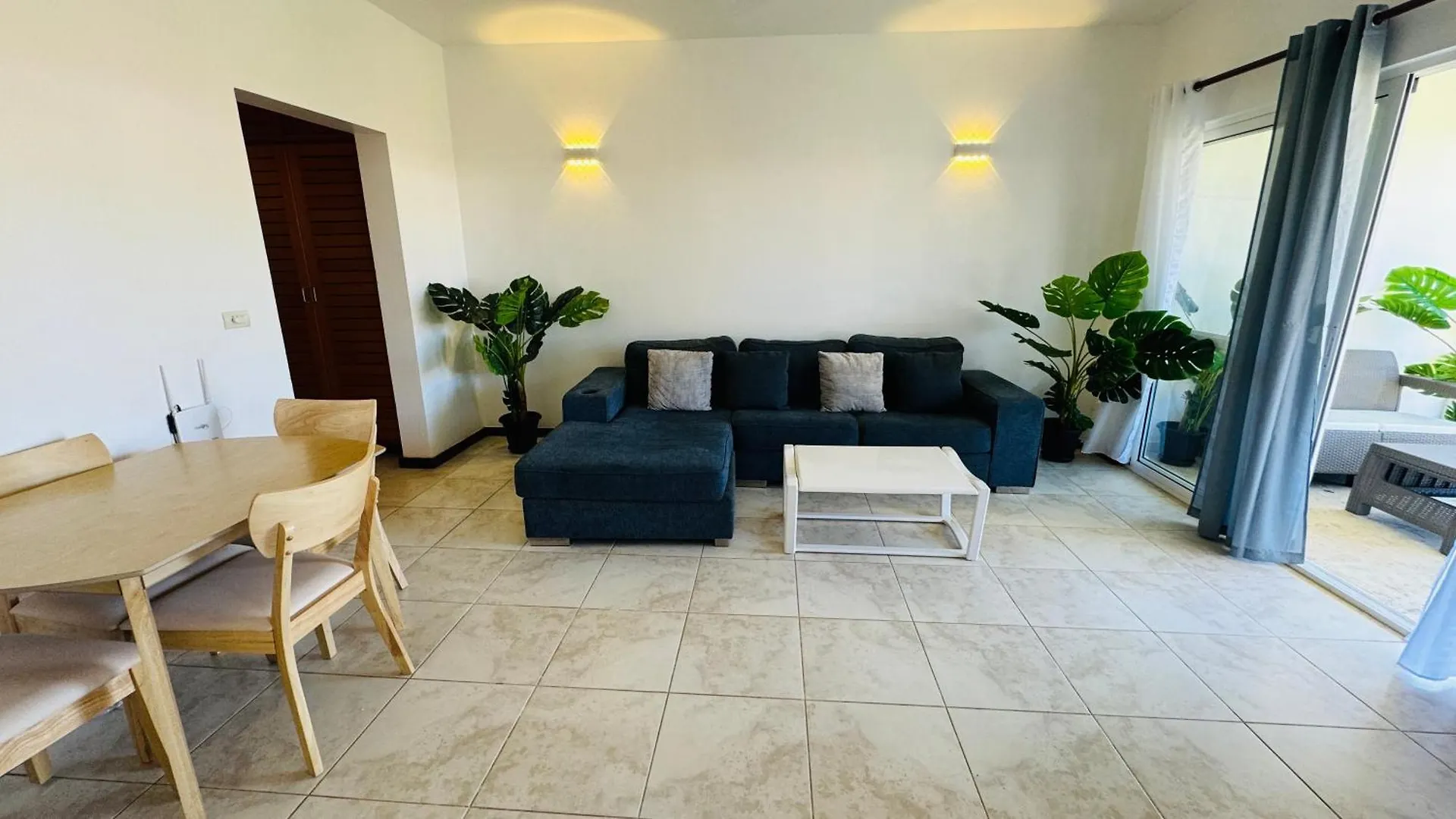 Las Ballenas Beachfront Apartments Las Terrenas