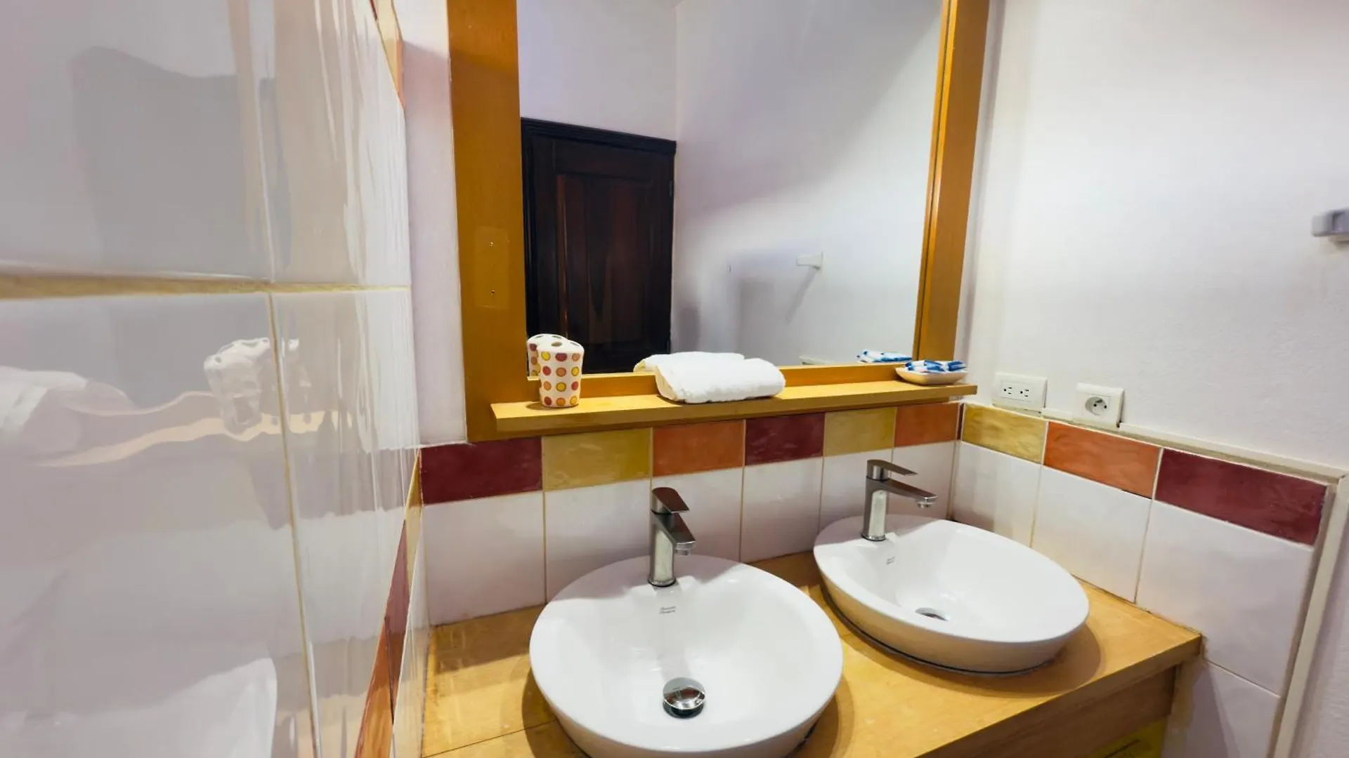 Las Ballenas Beachfront Apartments Las Terrenas