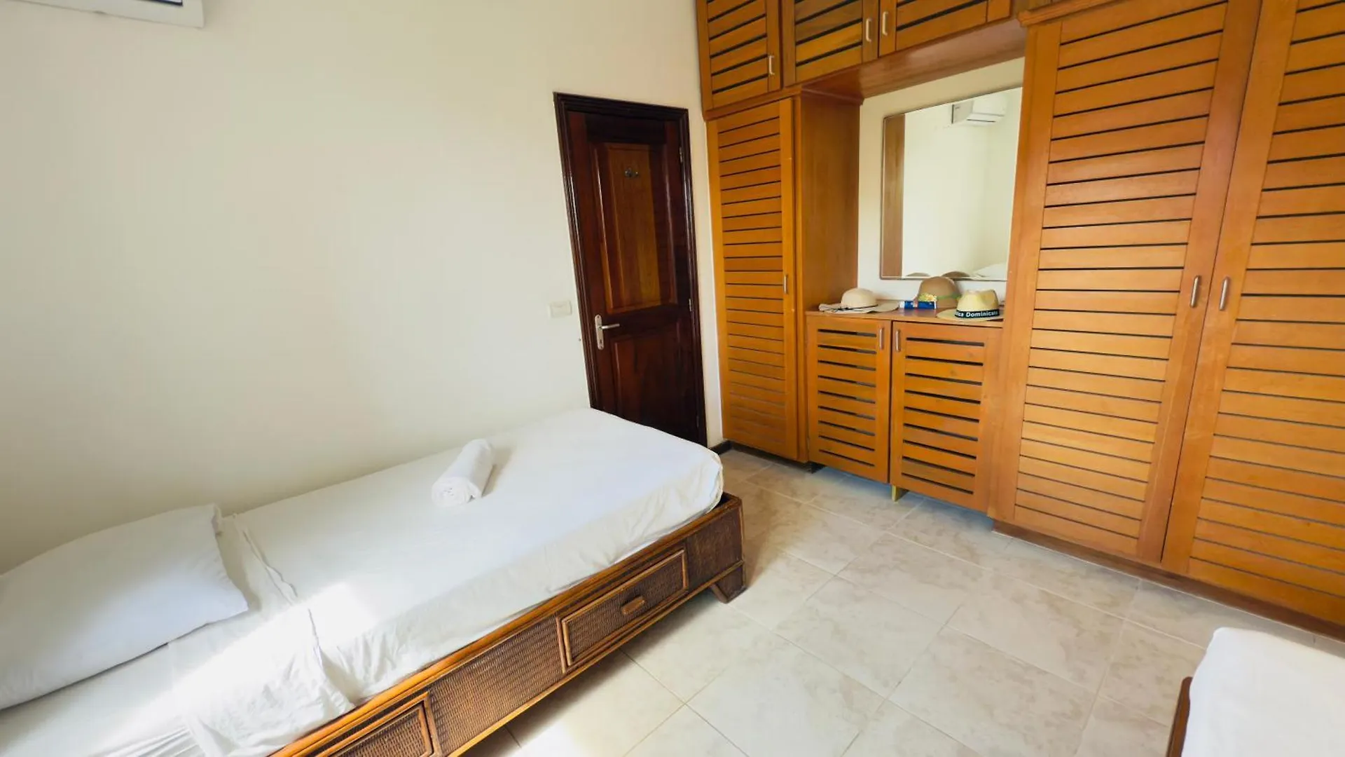 Las Ballenas Beachfront Apartments Las Terrenas