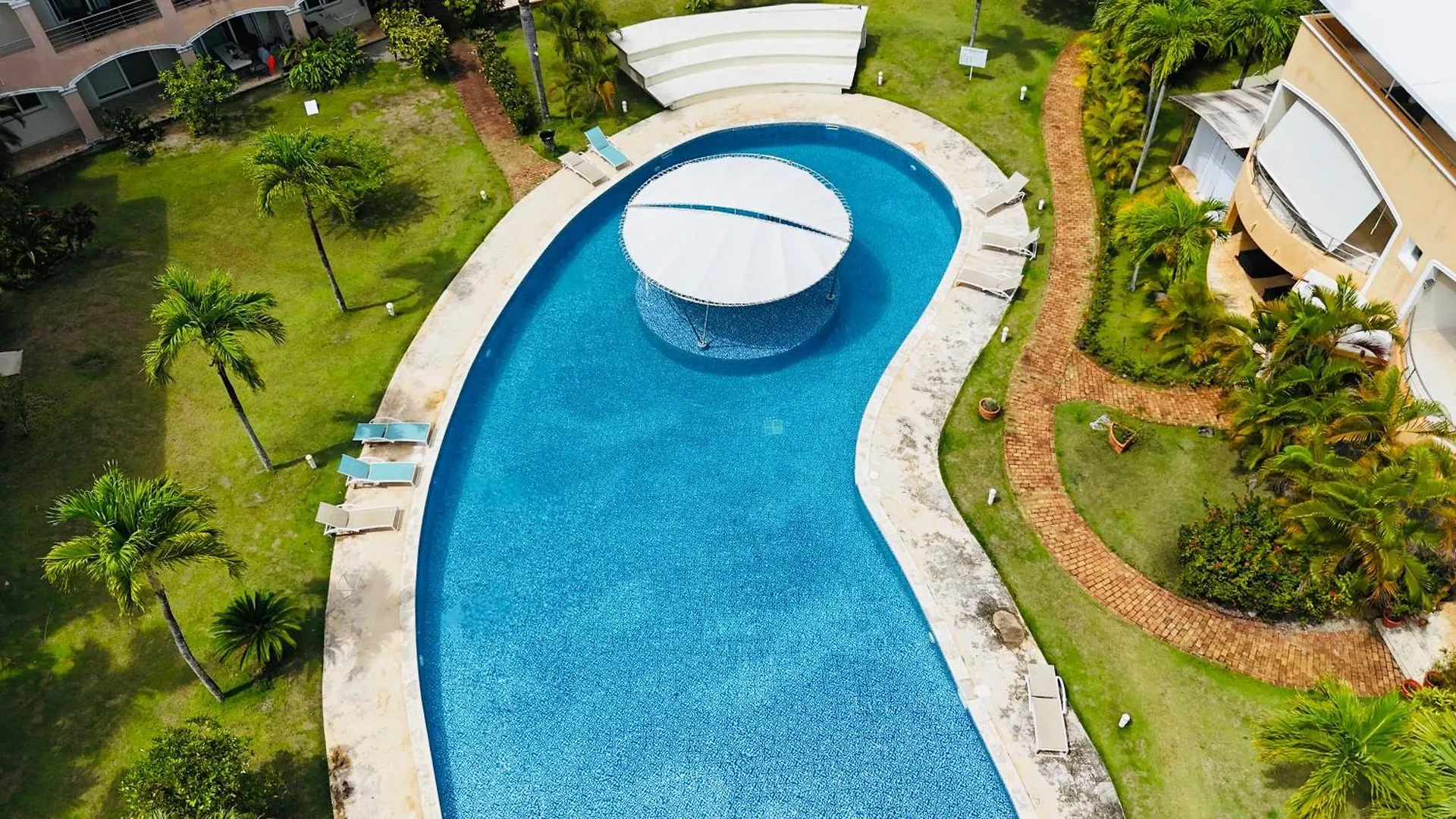 Las Ballenas Beachfront Apartments Las Terrenas